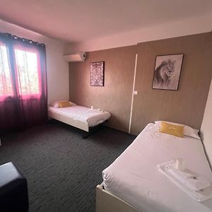 Family Queen Room